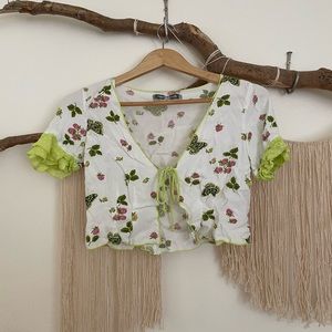 URBAN OUTFITTERS TIE FRONT TOP